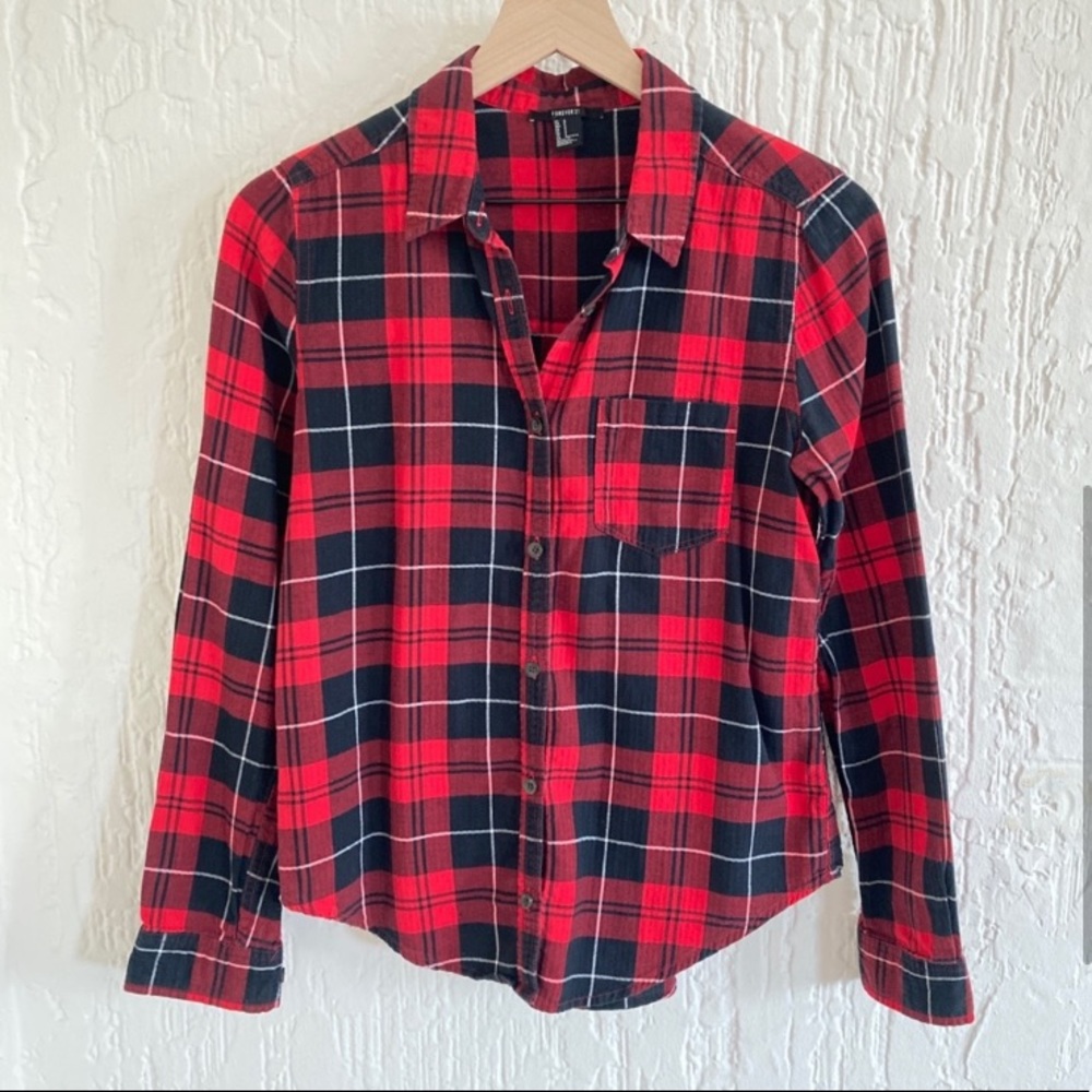 Forever 21 Red and Black Button Down Size Small